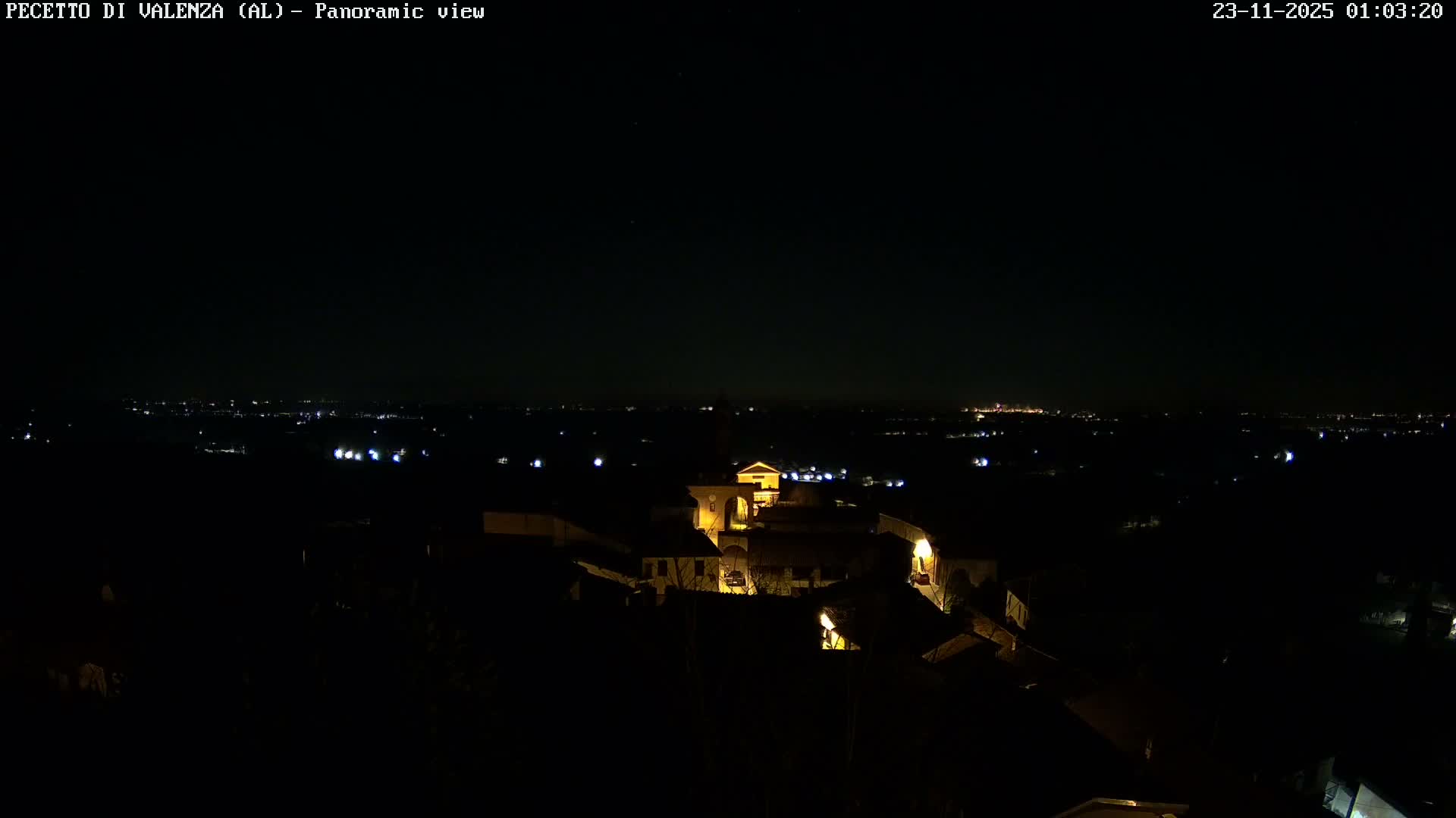Pecetto di Valenza La Rocca Live Cam - Pecetto di Valenza, Piedmont, Italy