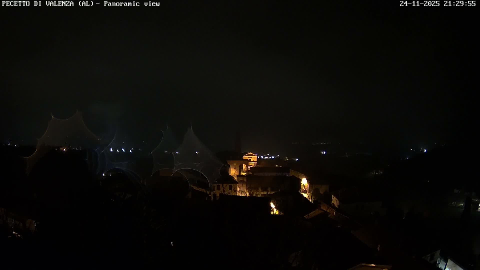 Pecetto di Valenza La Rocca Live Cam - Pecetto di Valenza, Piedmont, Italy