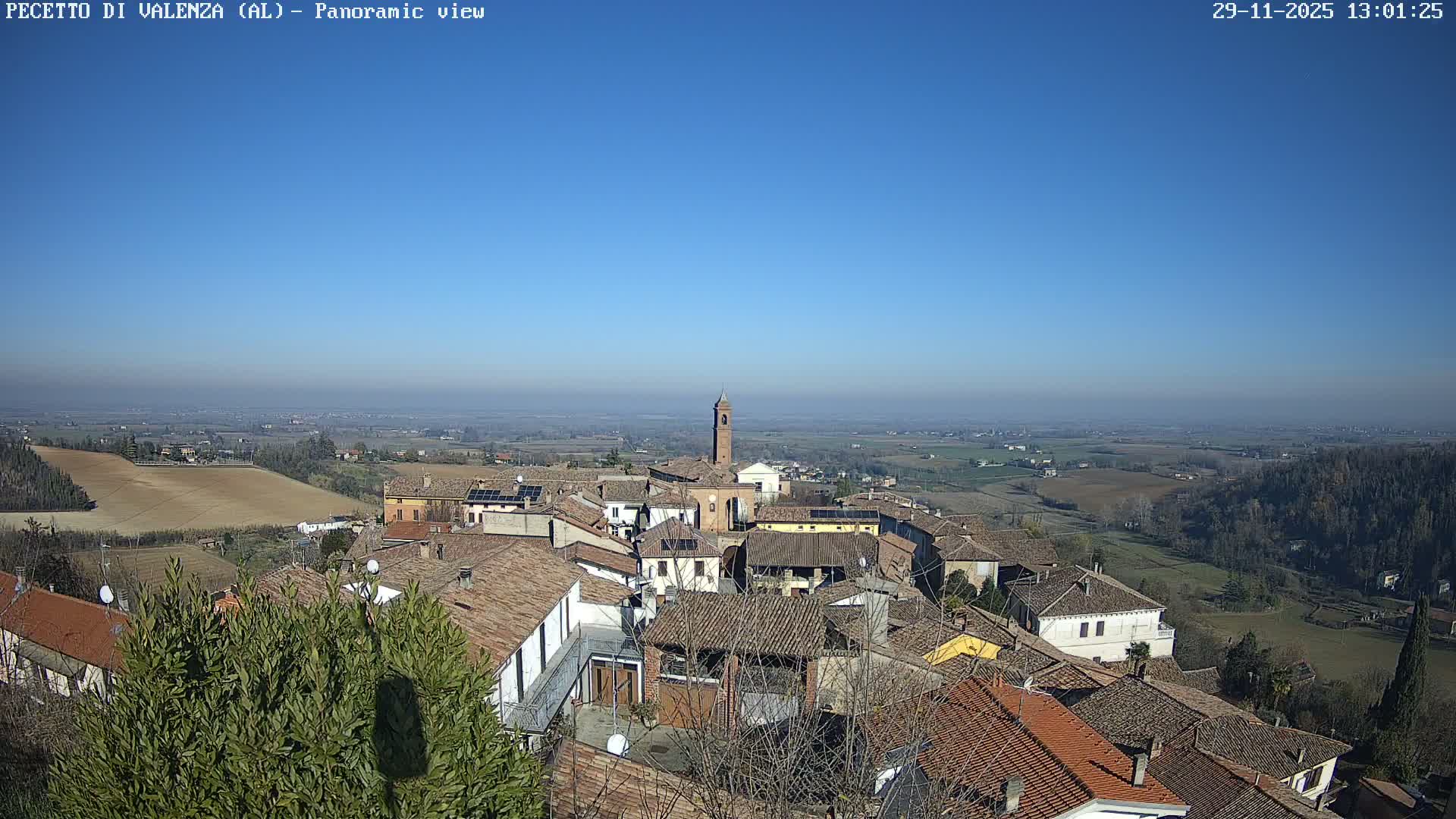 Pecetto di Valenza La Rocca Live Cam - Pecetto di Valenza, Piedmont, Italy