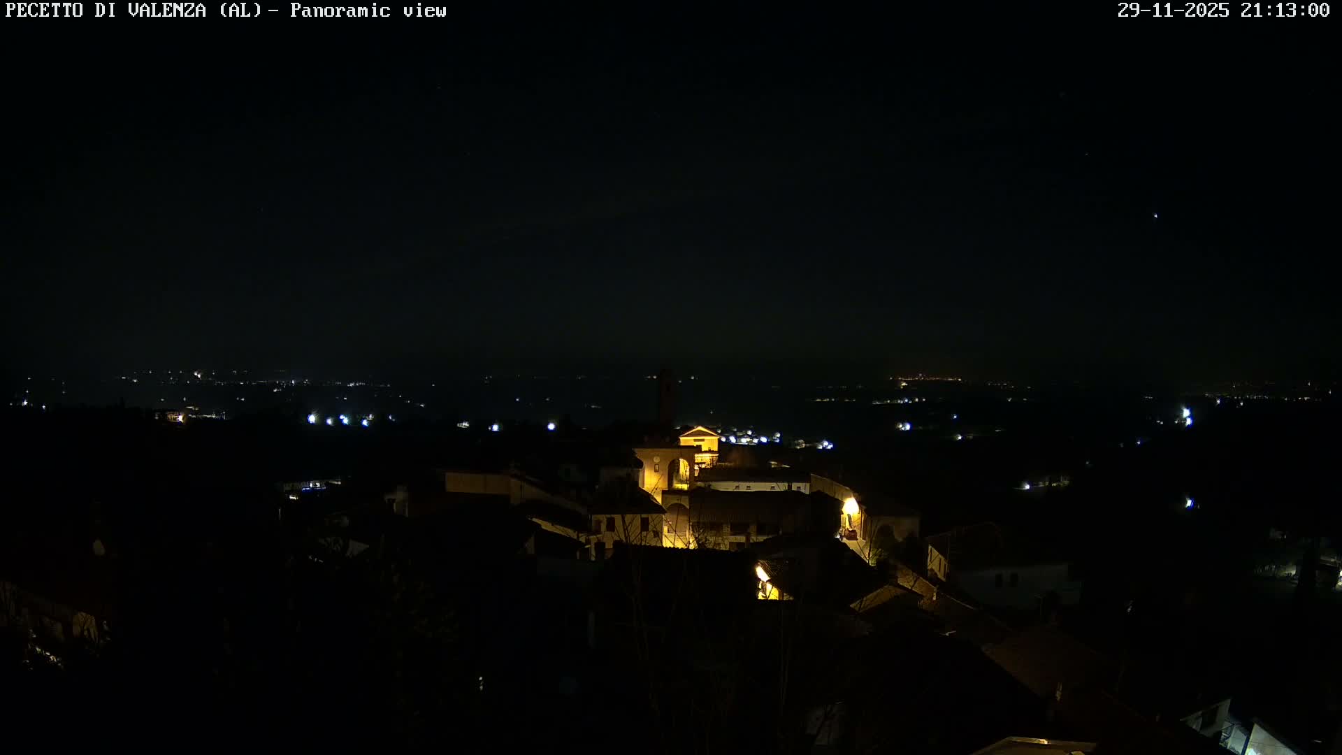 Pecetto di Valenza La Rocca Live Cam - Pecetto di Valenza, Piedmont, Italy