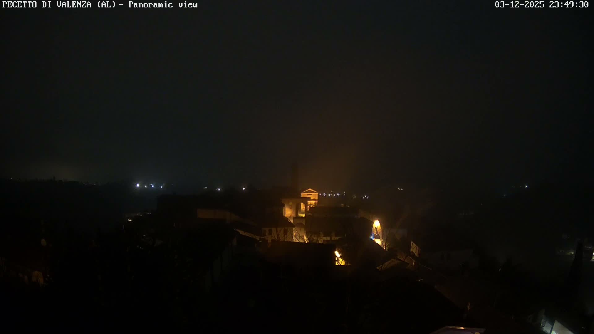 Pecetto di Valenza La Rocca Live Cam - Pecetto di Valenza, Piedmont, Italy