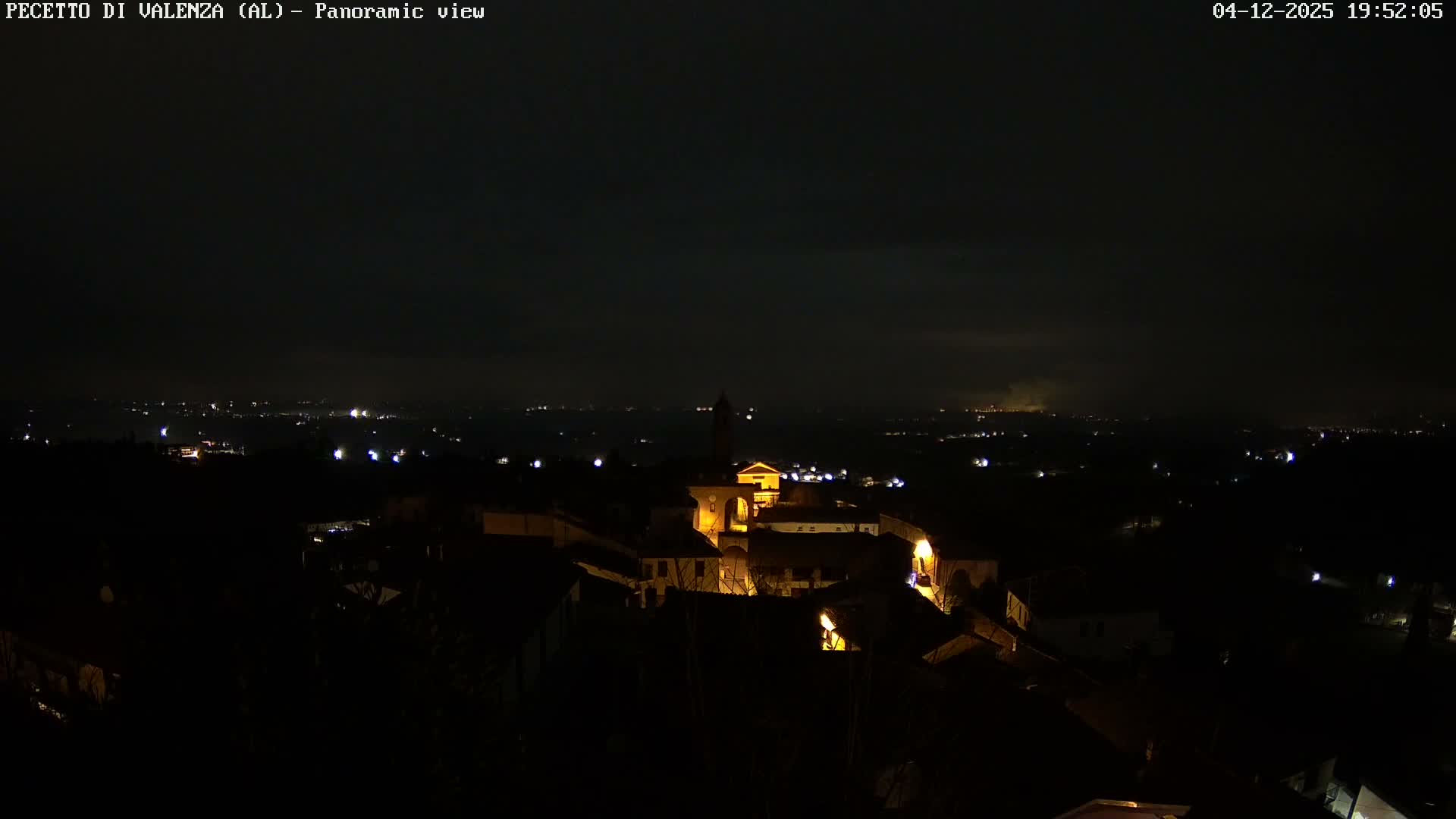 Pecetto di Valenza La Rocca Live Cam - Pecetto di Valenza, Piedmont, Italy