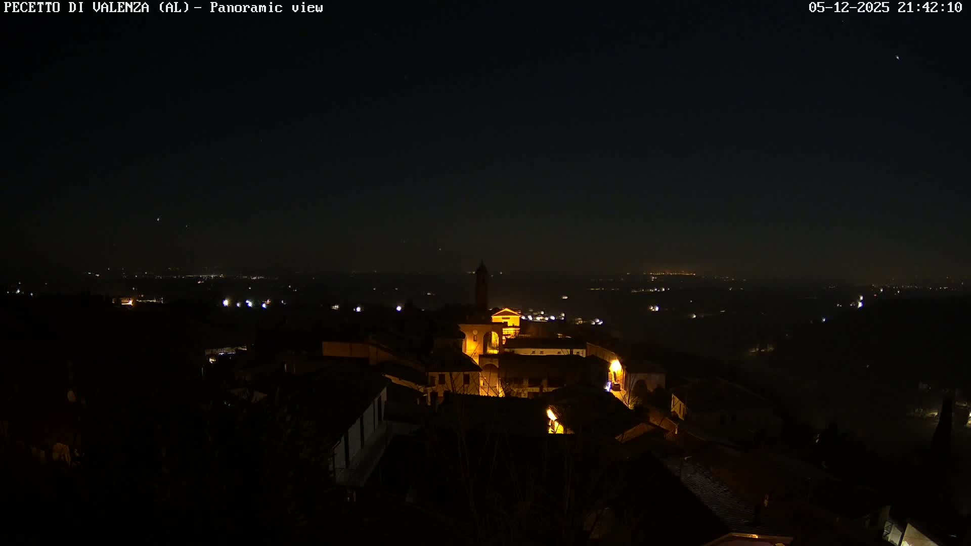 Pecetto di Valenza La Rocca Live Cam - Pecetto di Valenza, Piedmont, Italy