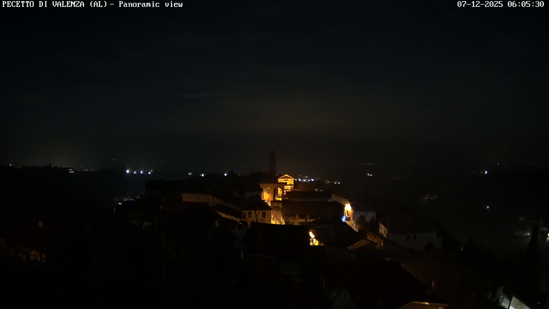 Pecetto di Valenza La Rocca Live Cam - Pecetto di Valenza, Piedmont, Italy