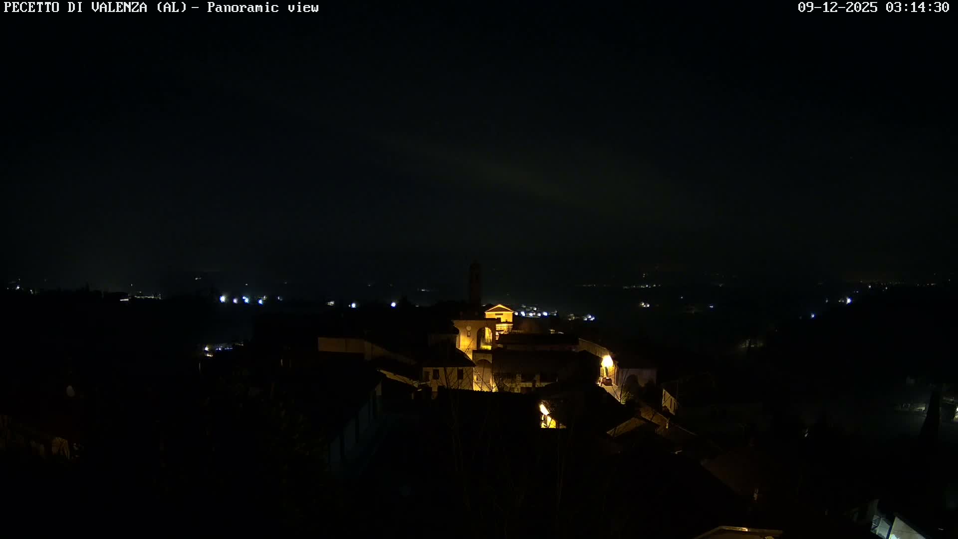 Pecetto di Valenza La Rocca Live Cam - Pecetto di Valenza, Piedmont, Italy