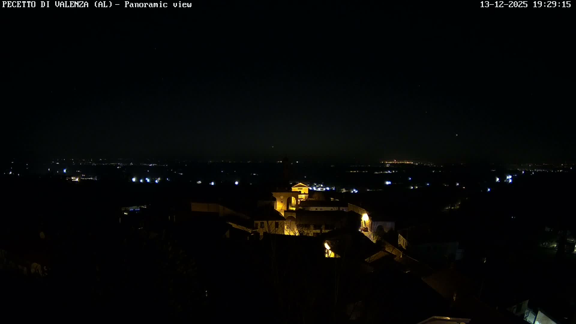 Pecetto di Valenza La Rocca Live Cam - Pecetto di Valenza, Piedmont, Italy