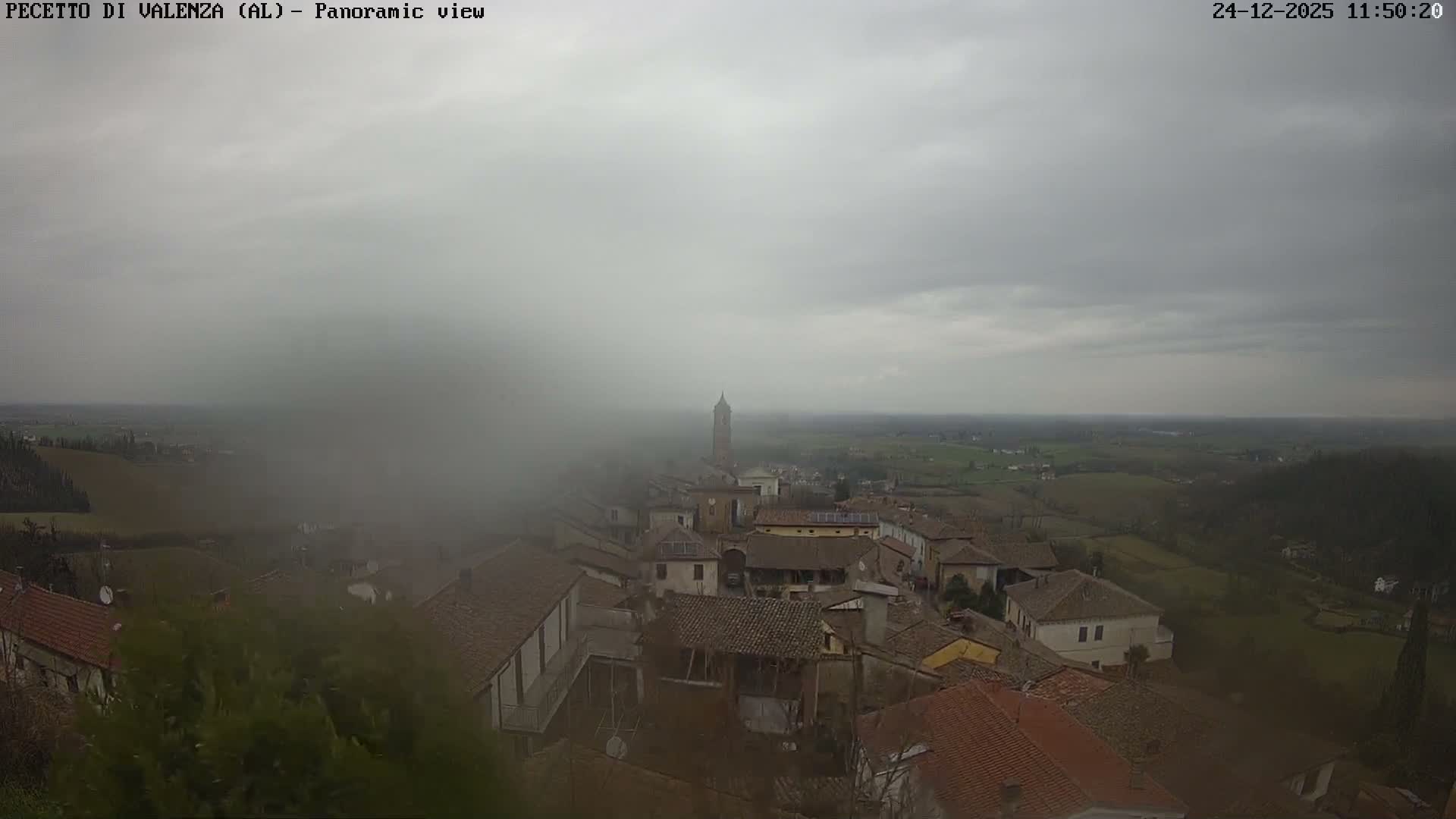 Pecetto di Valenza La Rocca Live Cam - Pecetto di Valenza, Piedmont, Italy