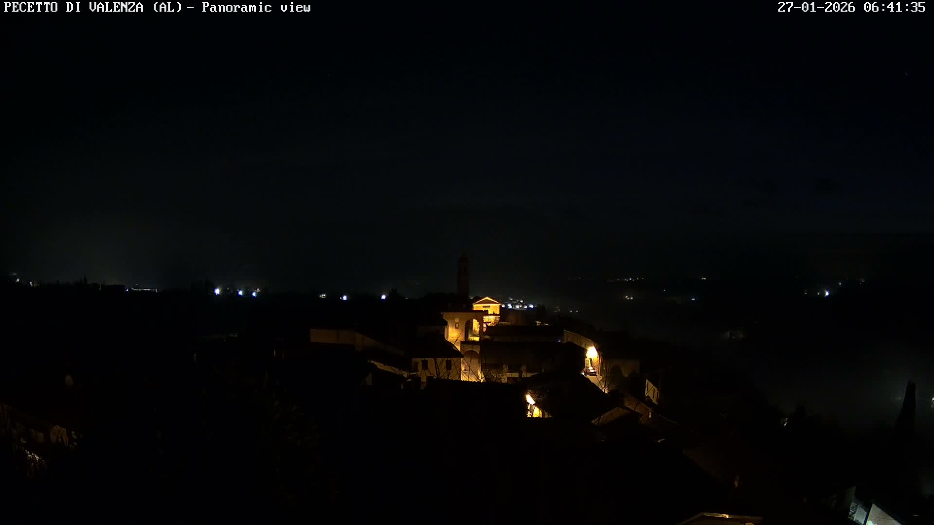 Pecetto di Valenza La Rocca Live Cam - Pecetto di Valenza, Piedmont, Italy