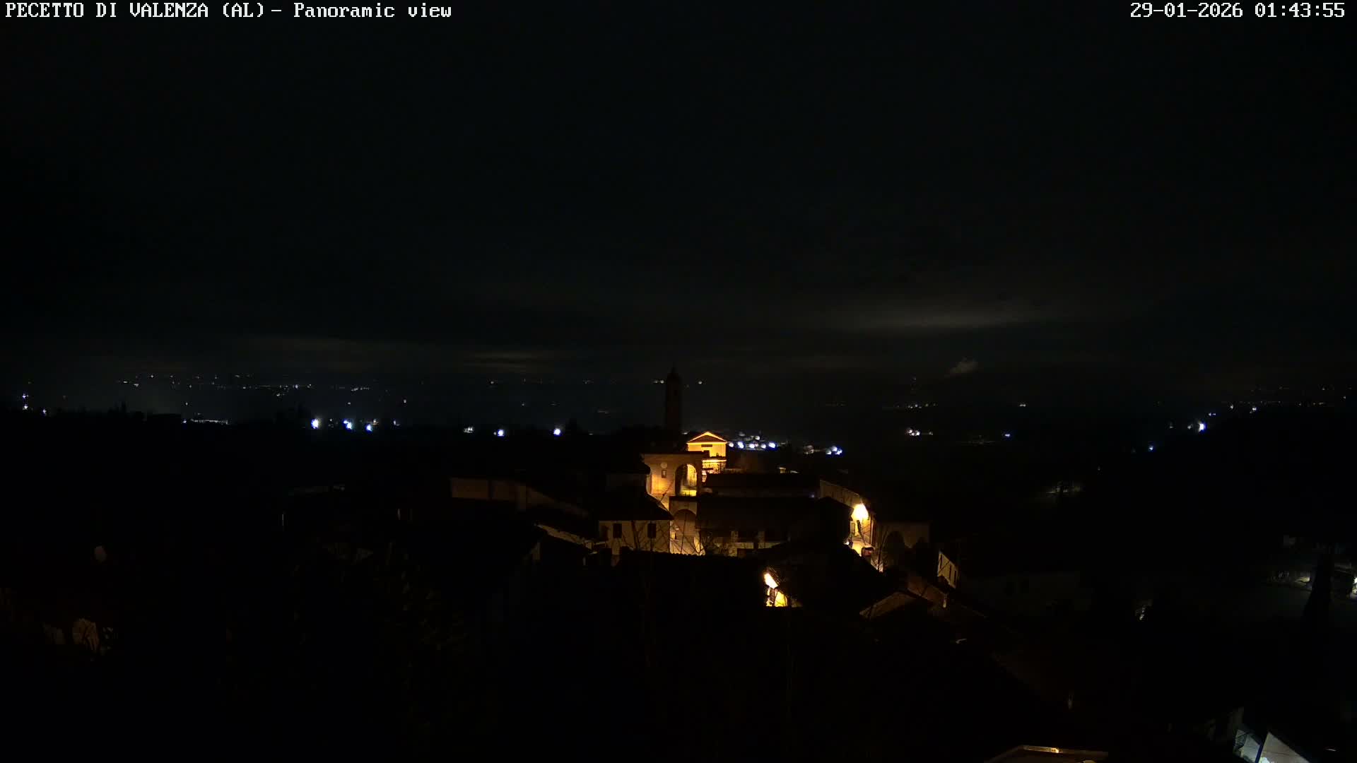 Pecetto di Valenza La Rocca Live Cam - Pecetto di Valenza, Piedmont, Italy