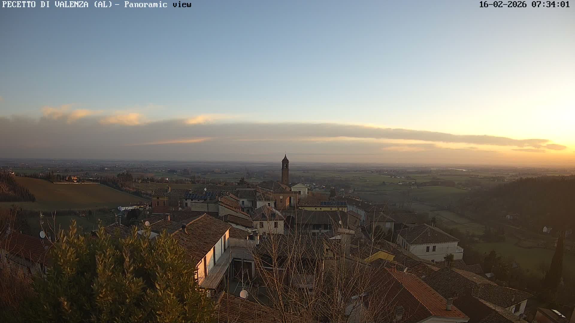 Pecetto di Valenza La Rocca Live Cam - Pecetto di Valenza, Piedmont, Italy