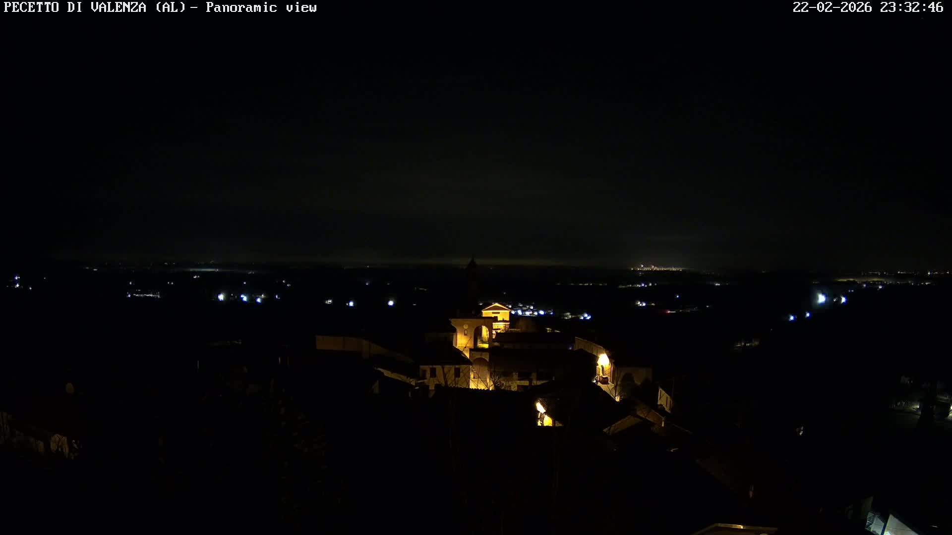 Pecetto di Valenza La Rocca Live Cam - Pecetto di Valenza, Piedmont, Italy