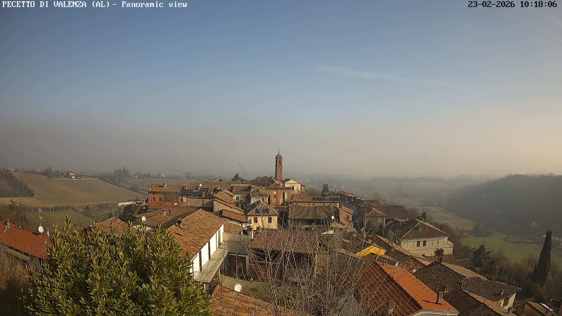 Pecetto di Valenza La Rocca Live Cam - Pecetto di Valenza, Piedmont, Italy