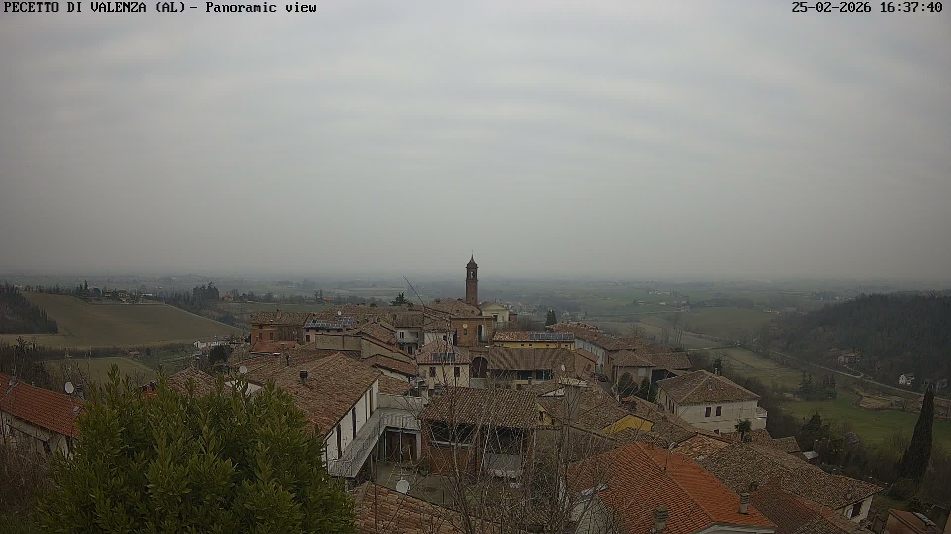 Pecetto di Valenza La Rocca Live Cam - Pecetto di Valenza, Piedmont, Italy