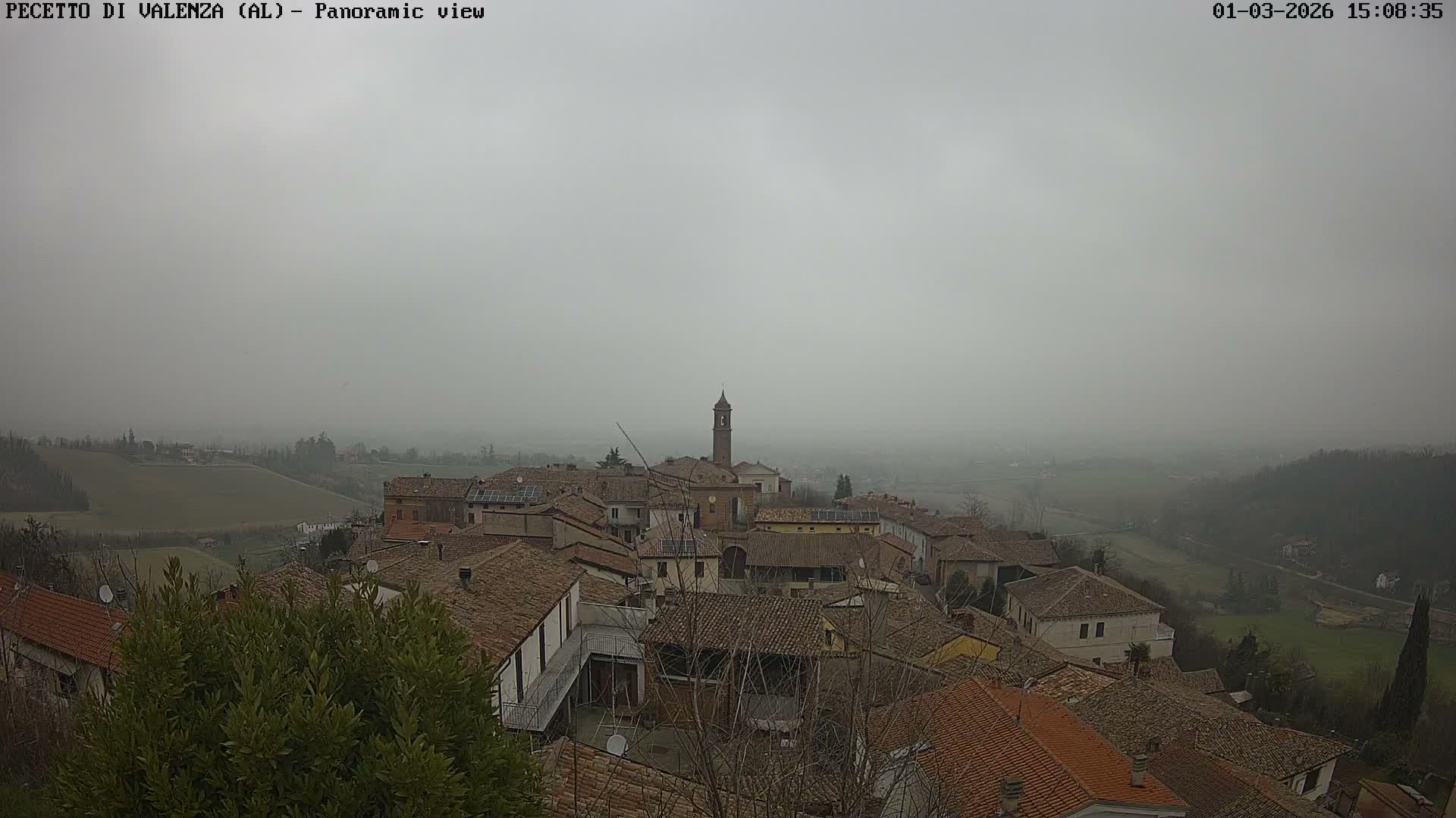 Pecetto di Valenza La Rocca Live Cam - Pecetto di Valenza, Piedmont, Italy