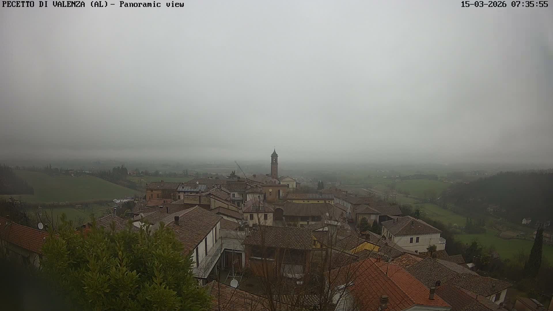 Pecetto di Valenza La Rocca Live Cam - Pecetto di Valenza, Piedmont, Italy