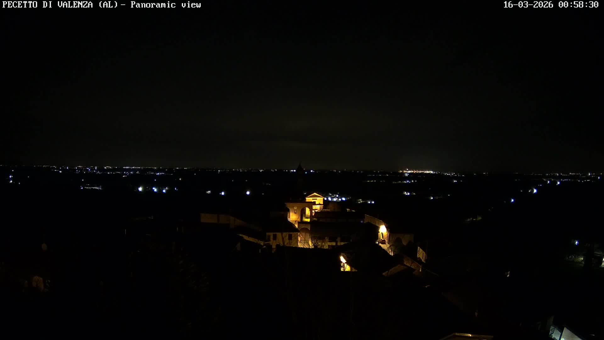 Pecetto di Valenza La Rocca Live Cam - Pecetto di Valenza, Piedmont, Italy