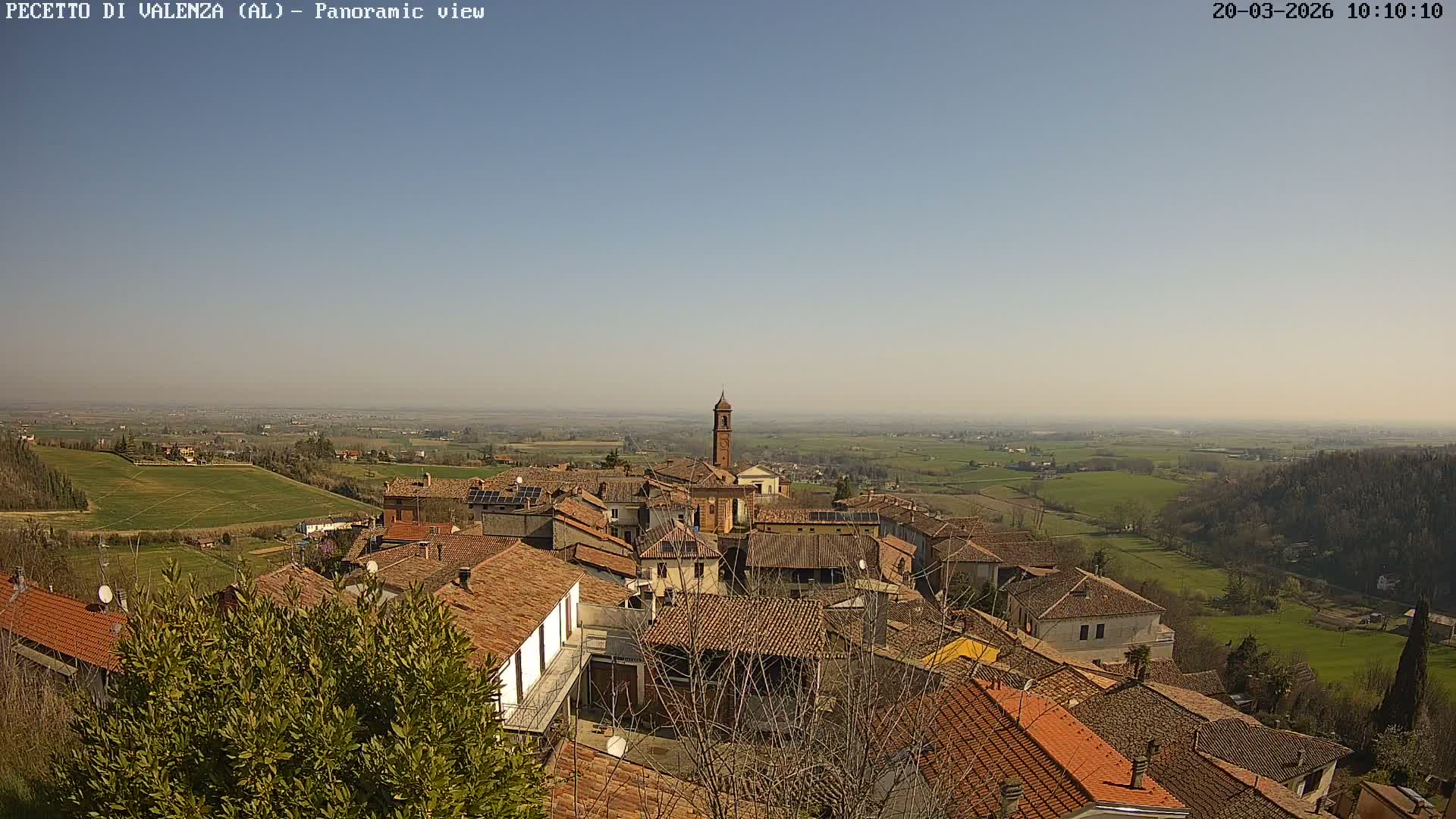 Pecetto di Valenza La Rocca Live Cam - Pecetto di Valenza, Piedmont, Italy