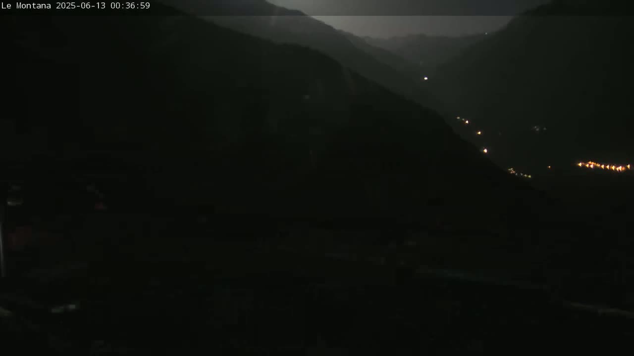 Montvalezan,  La RosièreSki Village & Chalet Le Montana Cottage French Alps Live Cam - Albertville, Savoie, Auvergne-Rhône-Alpes, France