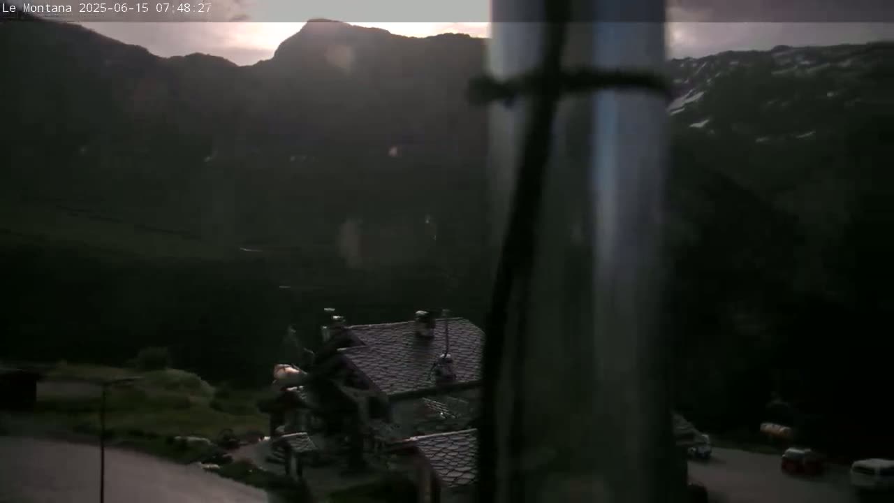 Montvalezan,  La RosièreSki Village & Chalet Le Montana Cottage French Alps Live Cam - Albertville, Savoie, Auvergne-Rhône-Alpes, France