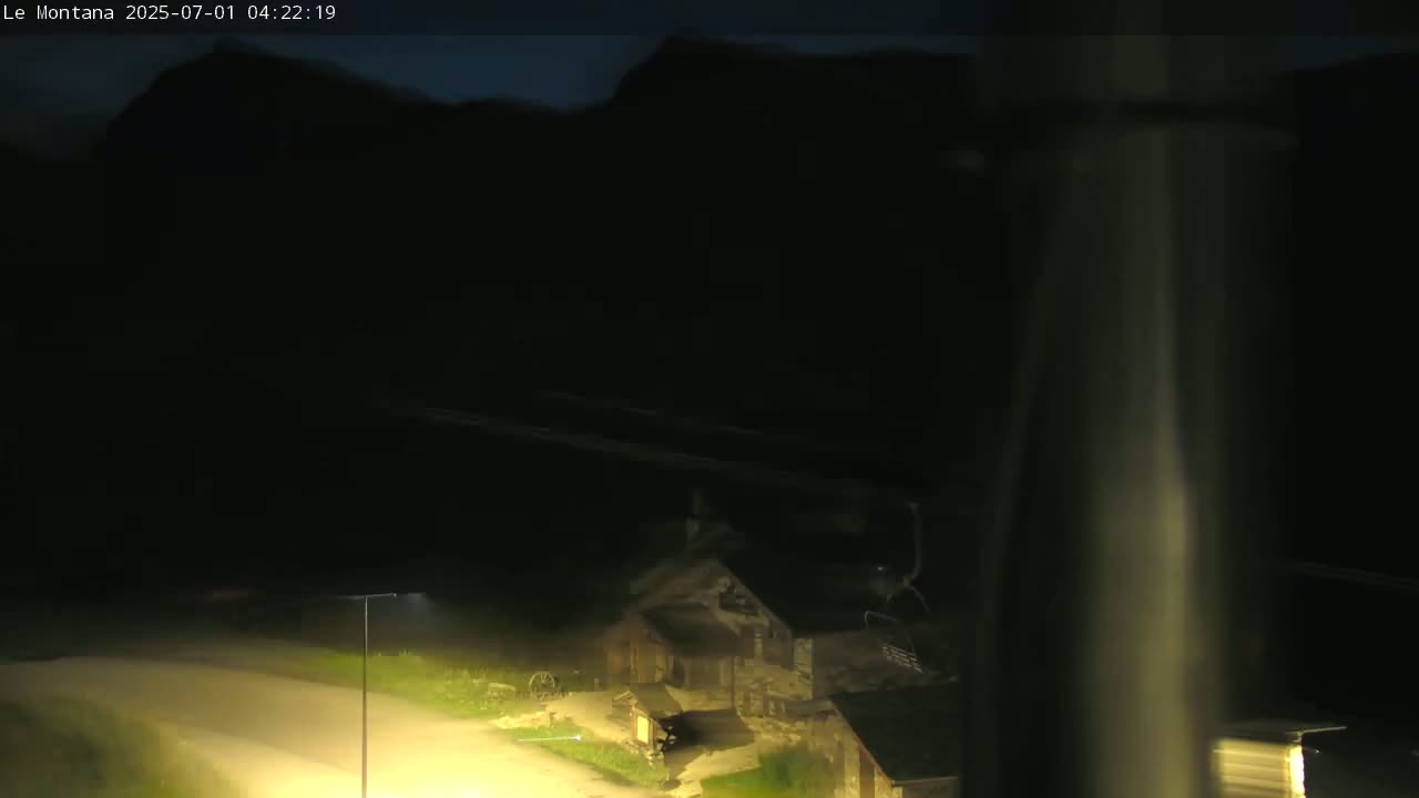 Montvalezan,  La RosièreSki Village & Chalet Le Montana Cottage French Alps Live Cam - Albertville, Savoie, Auvergne-Rhône-Alpes, France