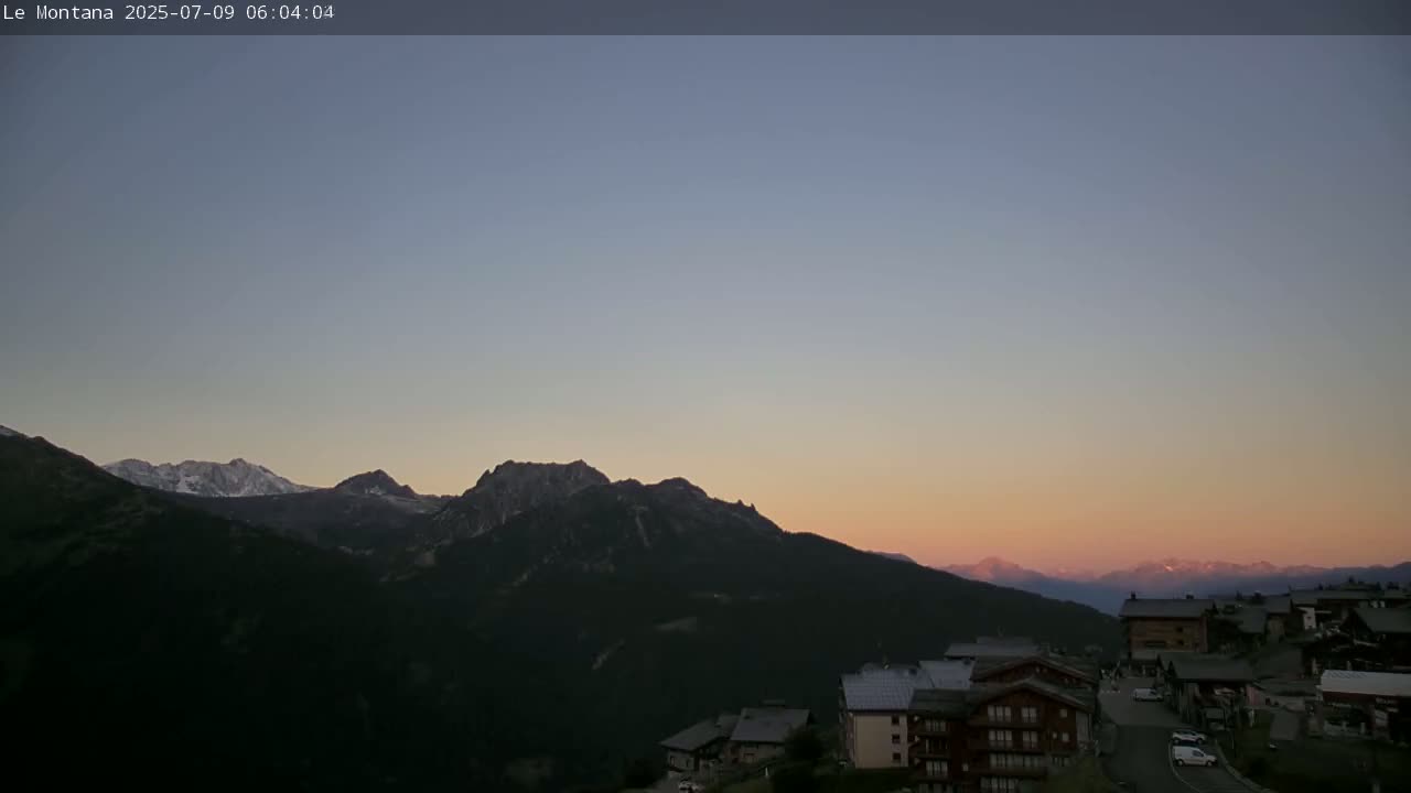 Montvalezan,  La RosièreSki Village & Chalet Le Montana Cottage French Alps Live Cam - Albertville, Savoie, Auvergne-Rhône-Alpes, France