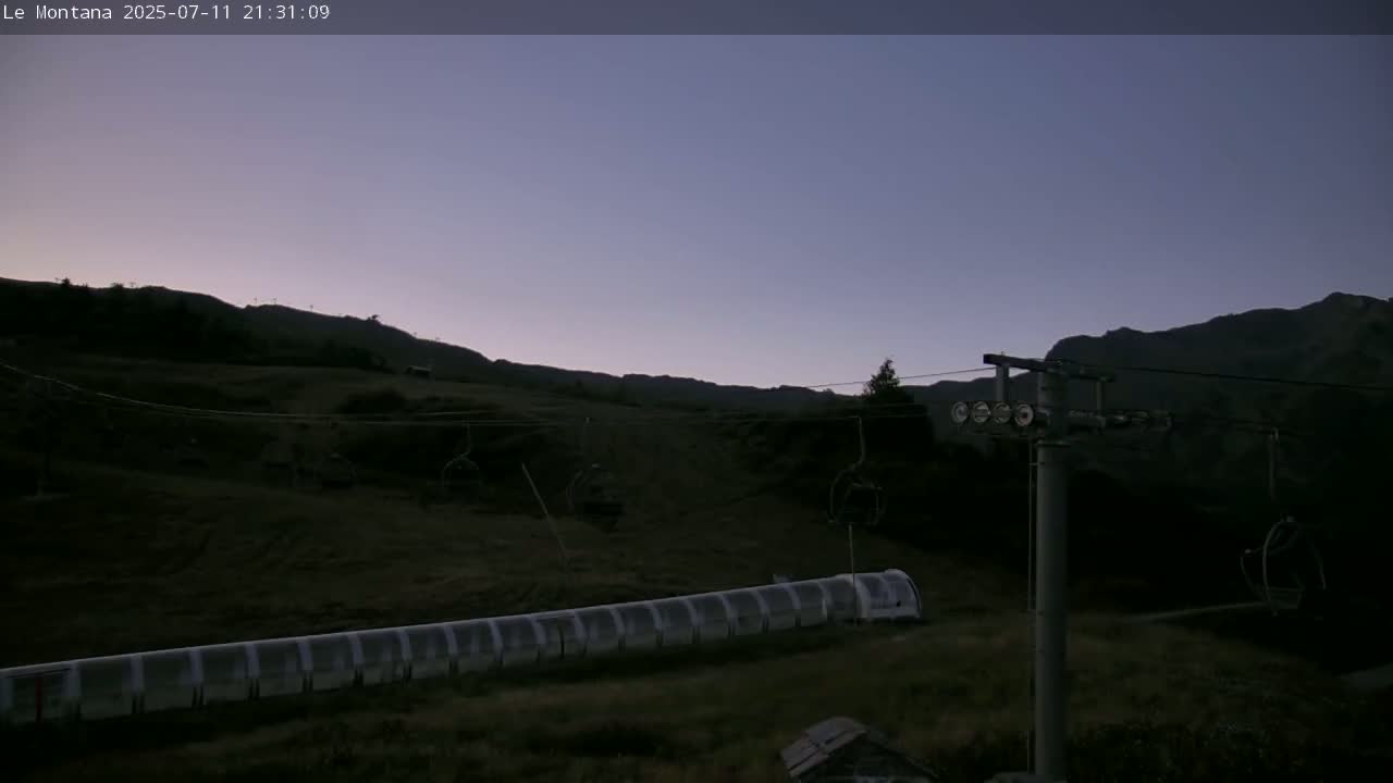 Montvalezan,  La RosièreSki Village & Chalet Le Montana Cottage French Alps Live Cam - Albertville, Savoie, Auvergne-Rhône-Alpes, France