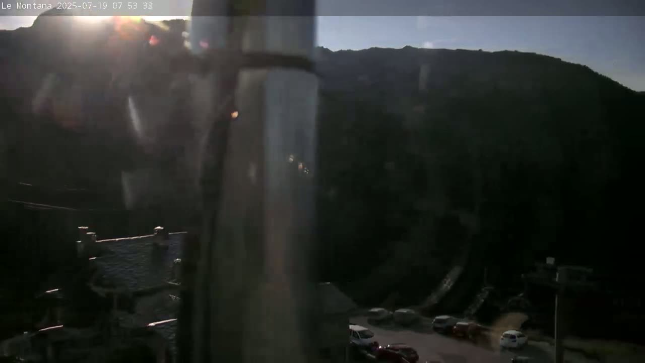 Montvalezan,  La RosièreSki Village & Chalet Le Montana Cottage French Alps Live Cam - Albertville, Savoie, Auvergne-Rhône-Alpes, France