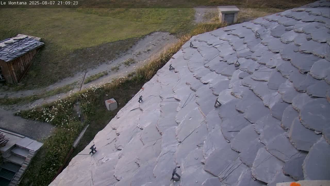 Montvalezan,  La Rosière Ski Village & Chalet Le Montana Cottage French Alps Live Cam - Albertville, Savoie, Auvergne-Rhône-Alpes, France