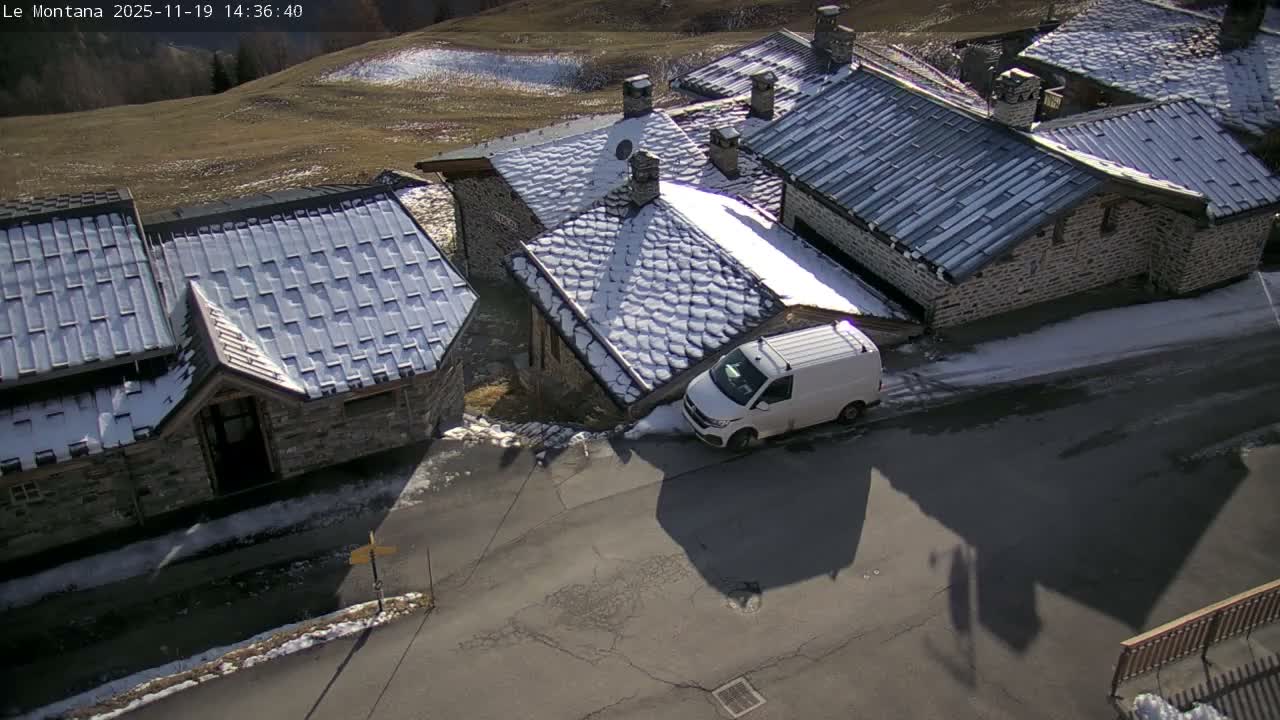 Montvalezan,  La Rosière Ski Village & Chalet Le Montana Cottage French Alps Live Cam - Albertville, Savoie, Auvergne-Rhône-Alpes, France