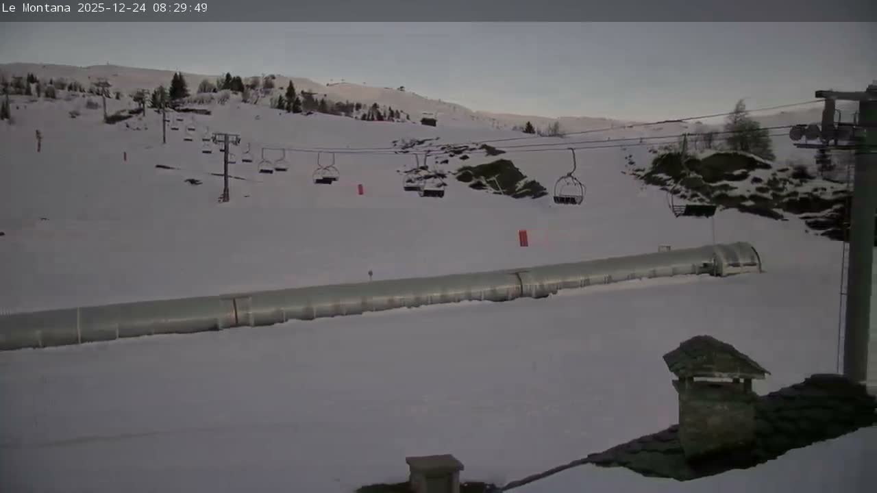 Montvalezan,  La Rosière Ski Village & Chalet Le Montana Cottage French Alps Live Cam - Albertville, Savoie, Auvergne-Rhône-Alpes, France
