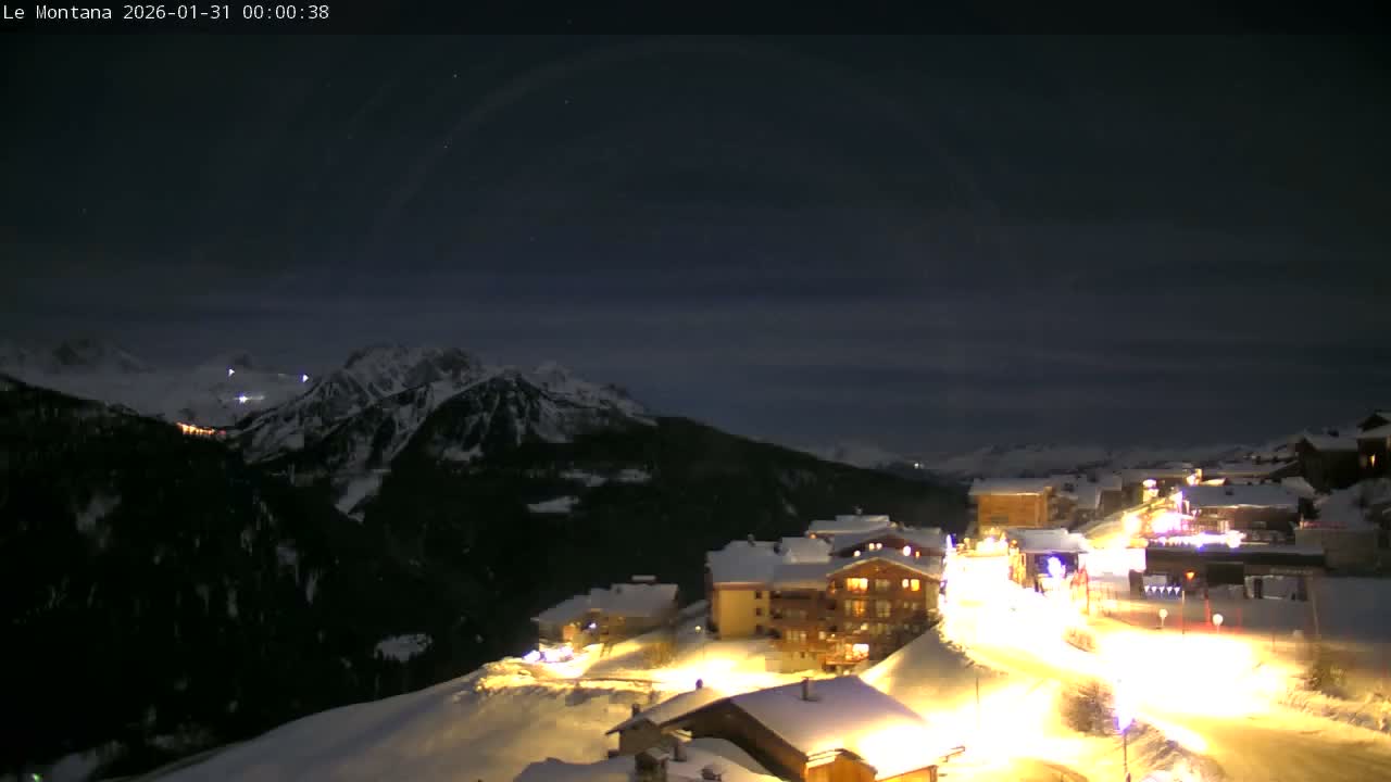 Montvalezan,  La Rosière Ski Village & Chalet Le Montana Cottage French Alps Live Cam - Albertville, Savoie, Auvergne-Rhône-Alpes, France