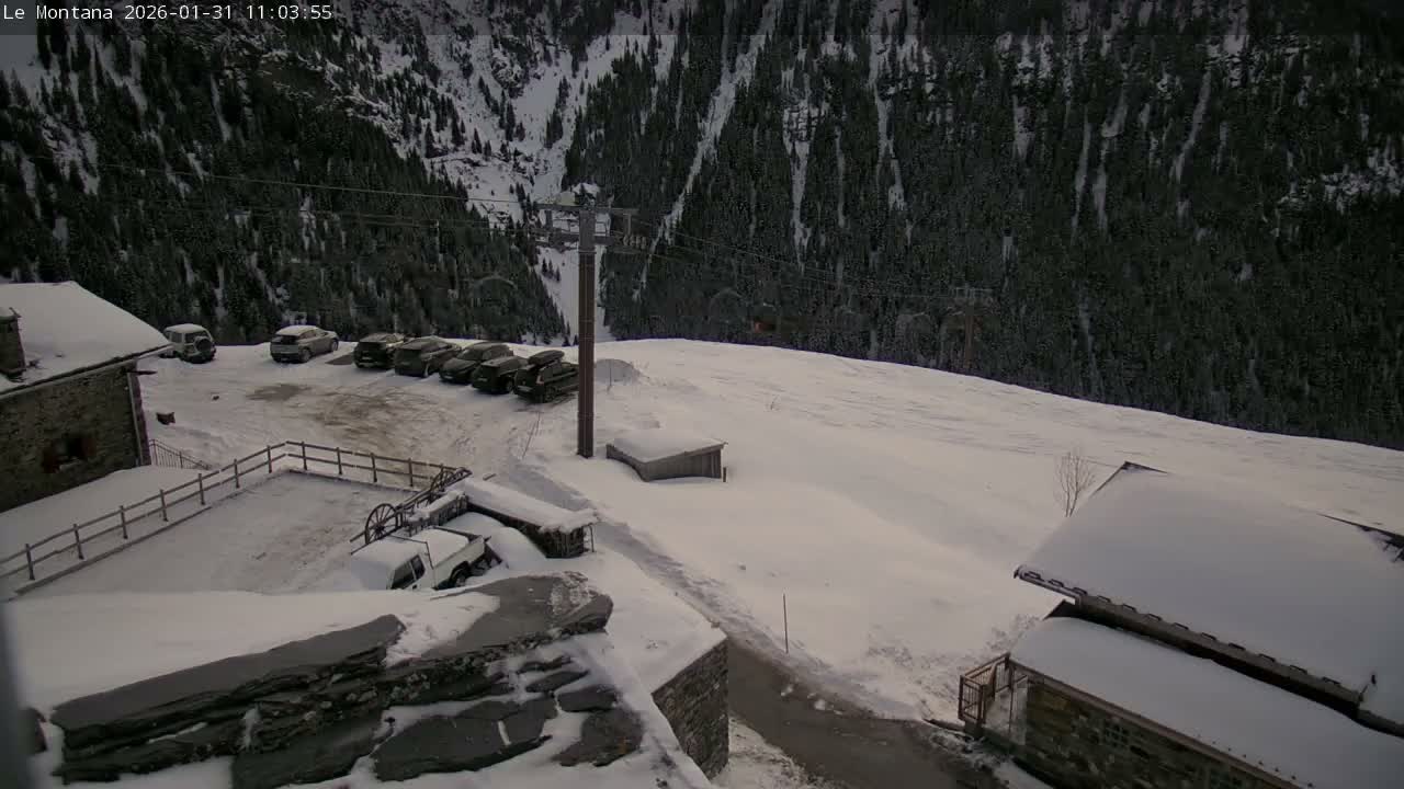 Montvalezan,  La Rosière Ski Village & Chalet Le Montana Cottage French Alps Live Cam - Albertville, Savoie, Auvergne-Rhône-Alpes, France
