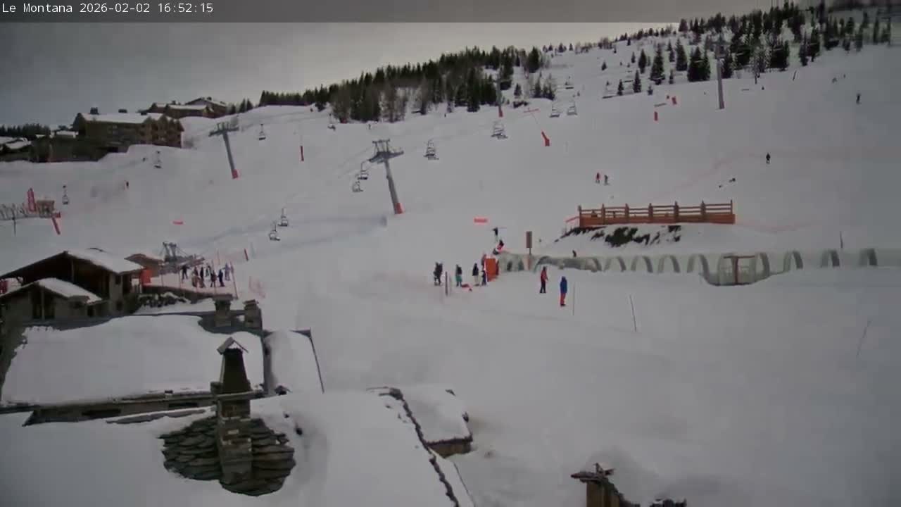Montvalezan,  La Rosière Ski Village & Chalet Le Montana Cottage French Alps Live Cam - Albertville, Savoie, Auvergne-Rhône-Alpes, France