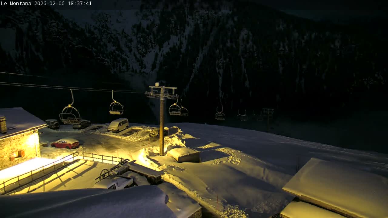 Montvalezan,  La Rosière Ski Village & Chalet Le Montana Cottage French Alps Live Cam - Albertville, Savoie, Auvergne-Rhône-Alpes, France