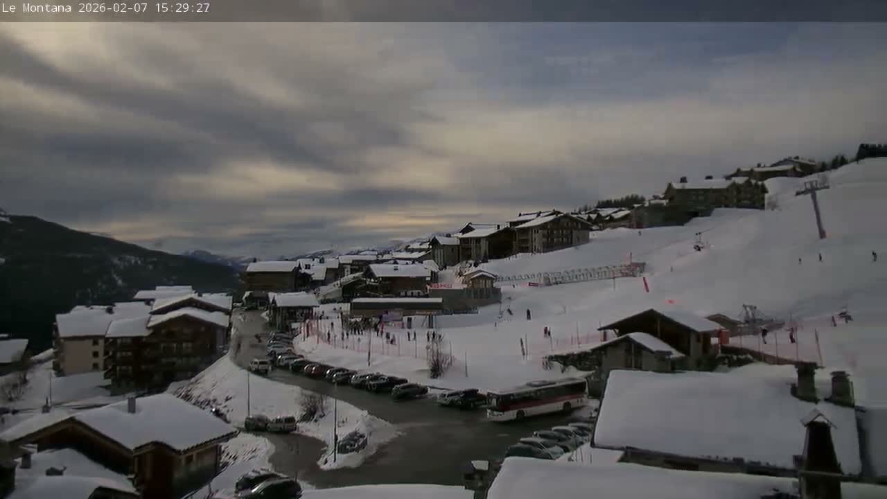 Montvalezan,  La Rosière Ski Village & Chalet Le Montana Cottage French Alps Live Cam - Albertville, Savoie, Auvergne-Rhône-Alpes, France