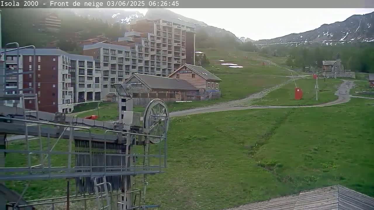 Isola, Isola 2000 Ski Village & Ski Slopes Live Cam - Nice, Alpes-Maritimes, Provence-Alpes-Côte d’Azur, France