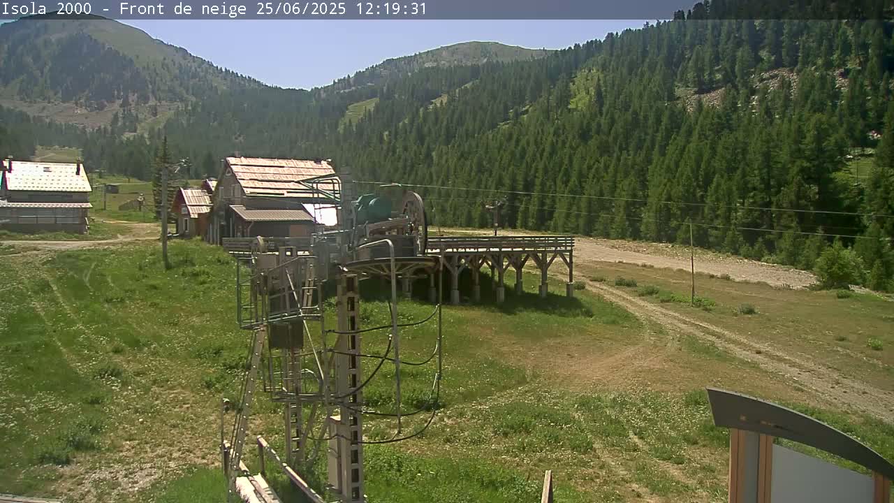 Isola, Isola 2000 Ski Village & Ski Slopes Live Cam - Nice, Alpes-Maritimes, Provence-Alpes-Côte d’Azur, France
