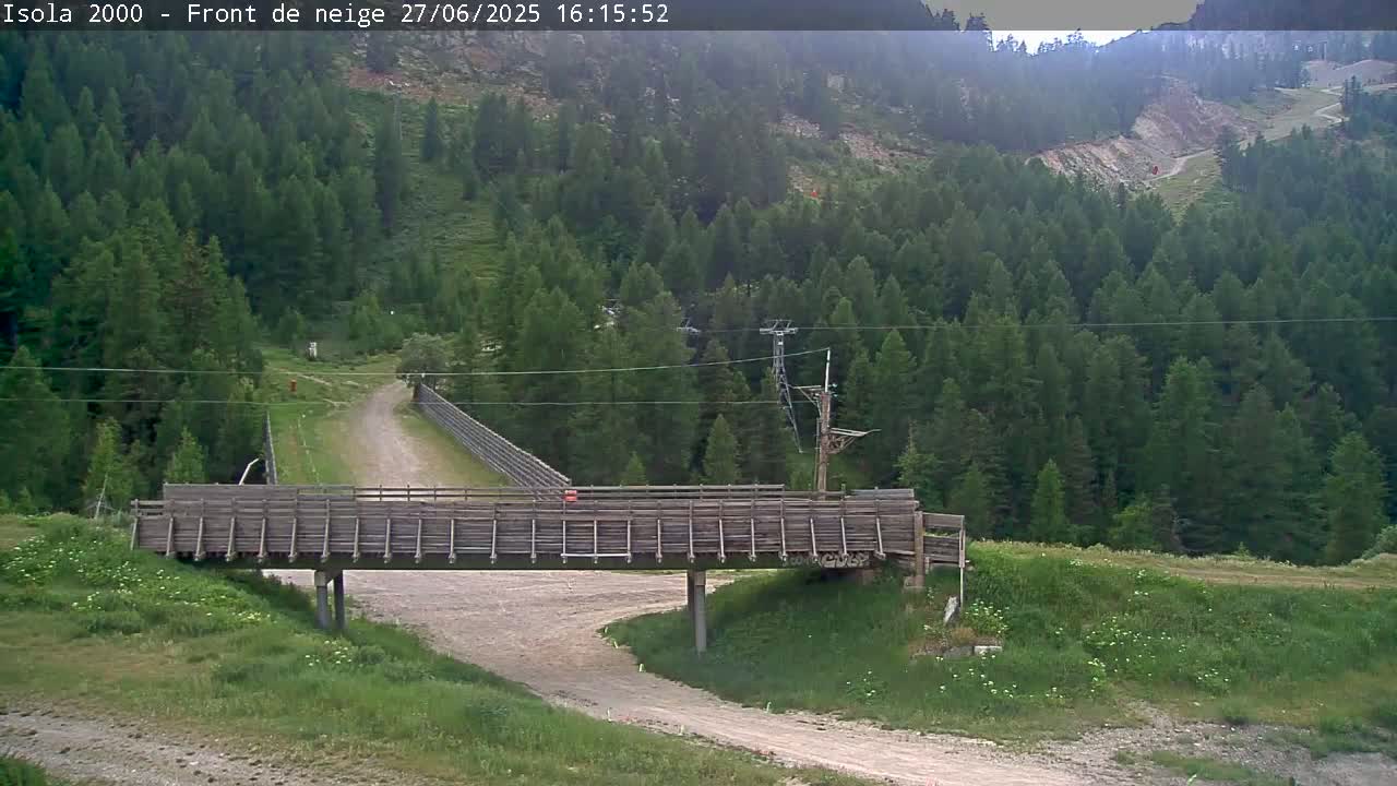 Isola, Isola 2000 Ski Village & Ski Slopes Live Cam - Nice, Alpes-Maritimes, Provence-Alpes-Côte d’Azur, France