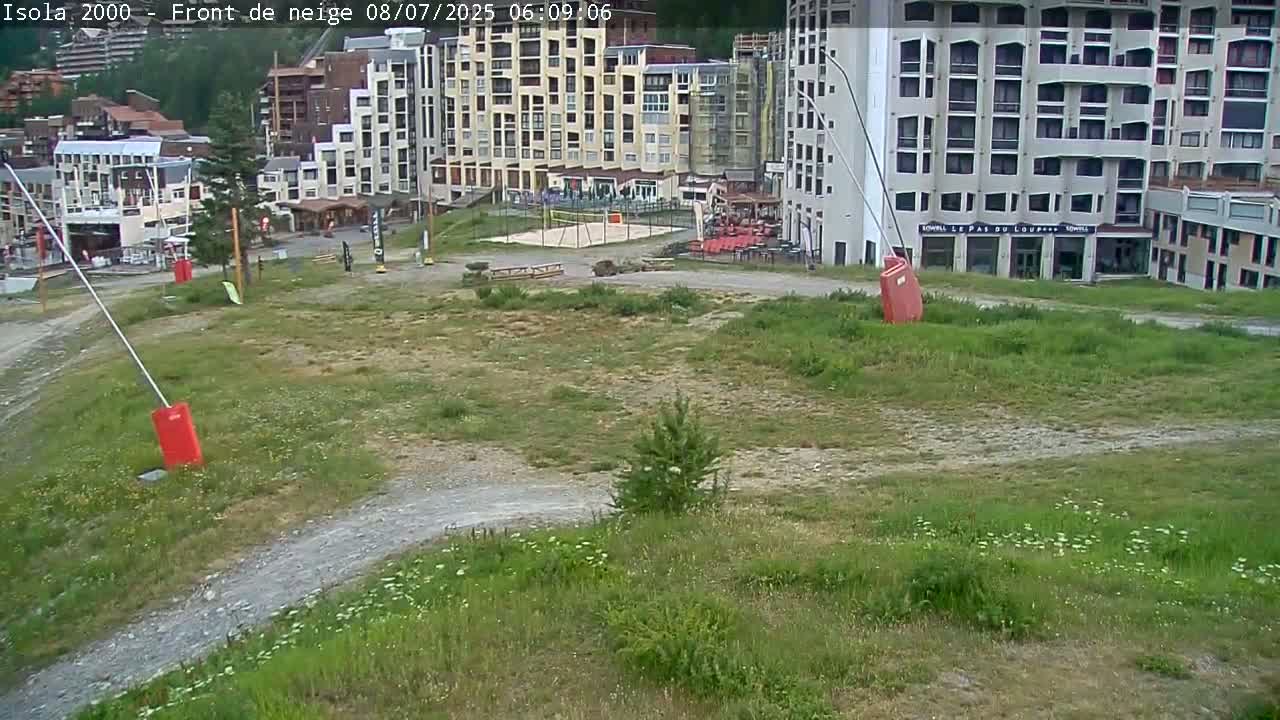 Isola, Isola 2000 Ski Village & Ski Slopes Live Cam - Nice, Alpes-Maritimes, Provence-Alpes-Côte d’Azur, France