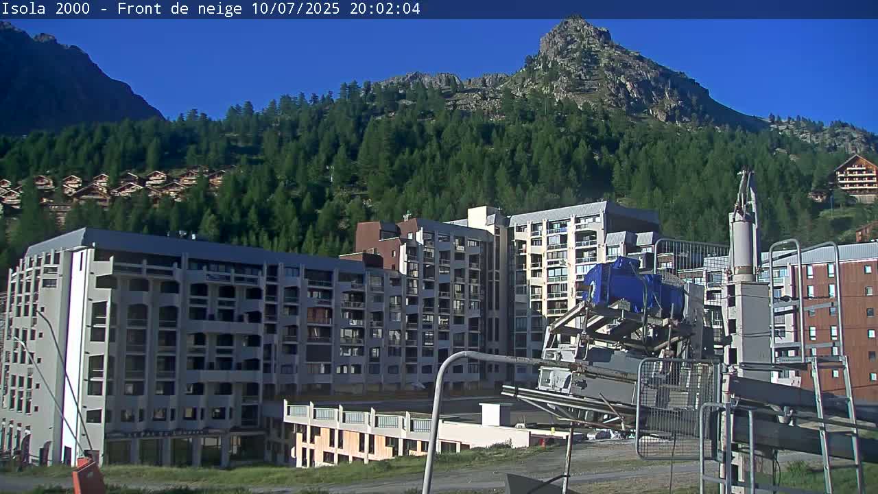 Isola, Isola 2000 Ski Village & Ski Slopes Live Cam - Nice, Alpes-Maritimes, Provence-Alpes-Côte d’Azur, France