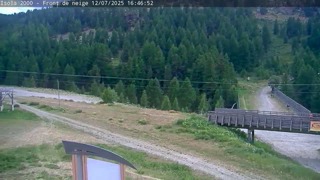 Isola, Isola 2000 Ski Village & Ski Slopes Live Cam - Nice, Alpes-Maritimes, Provence-Alpes-Côte d’Azur, France
