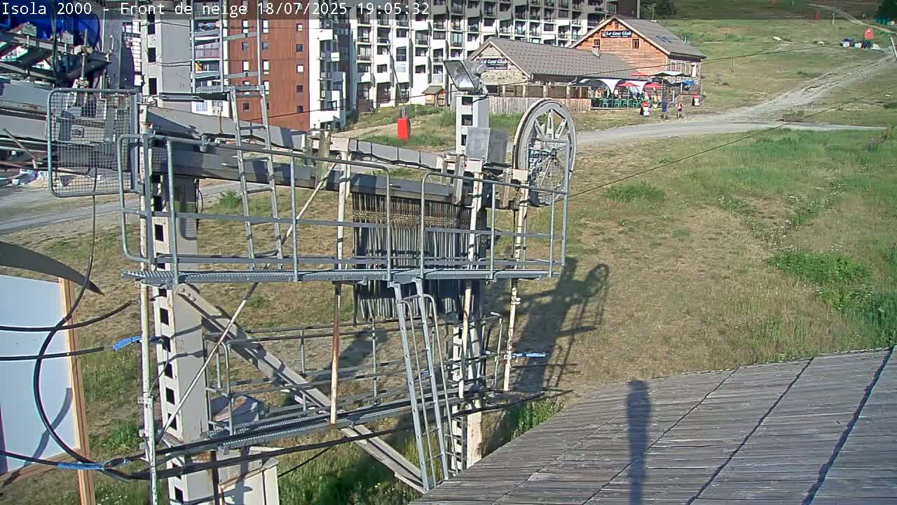 Isola, Isola 2000 Ski Village & Ski Slopes Live Cam - Nice, Alpes-Maritimes, Provence-Alpes-Côte d’Azur, France