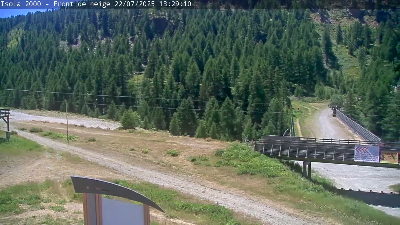 Isola, Isola 2000 Ski Village & Ski Slopes Live Cam - Nice, Alpes-Maritimes, Provence-Alpes-Côte d’Azur, France