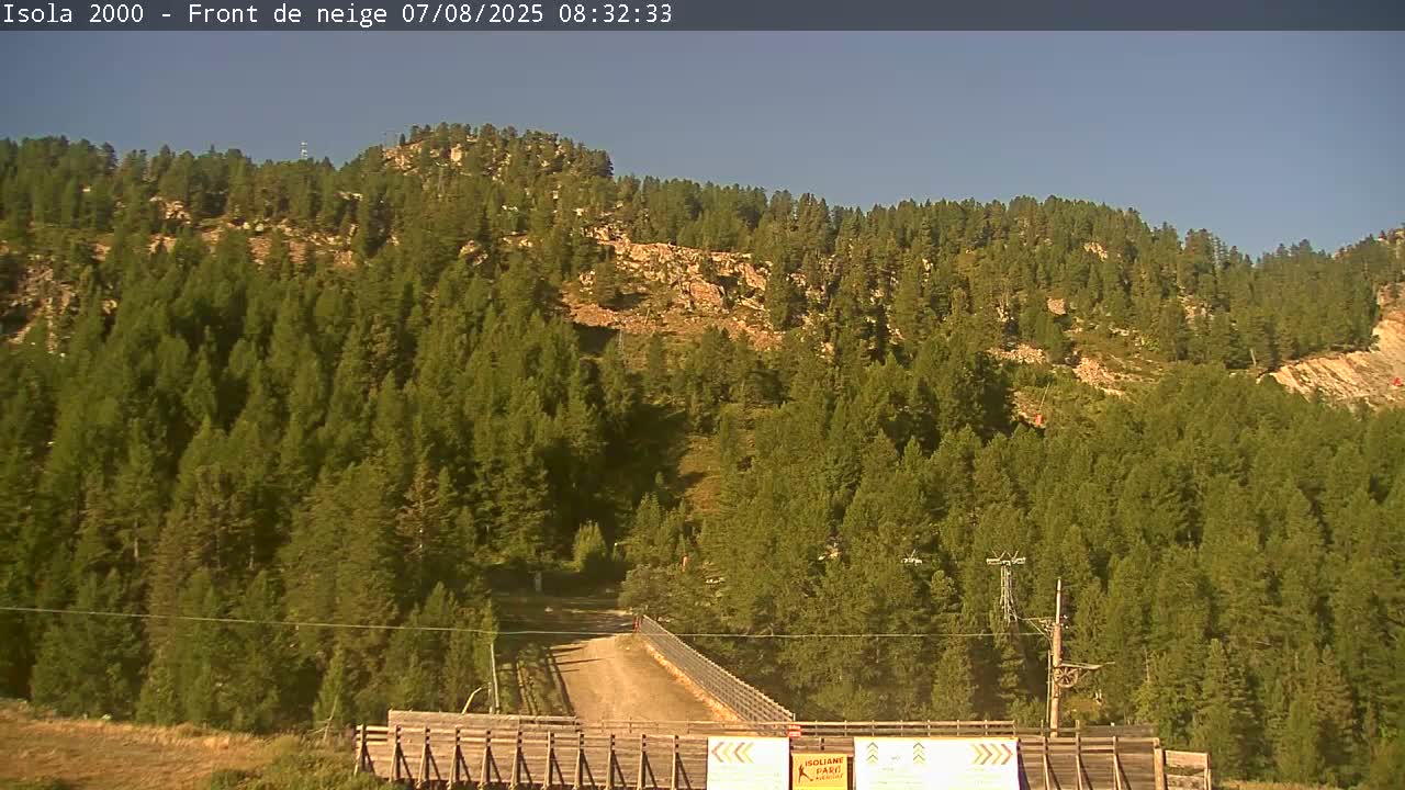 Isola, Isola 2000 Ski Village & Ski Slopes Live Cam - Nice, Alpes-Maritimes, Provence-Alpes-Côte d’Azur, France