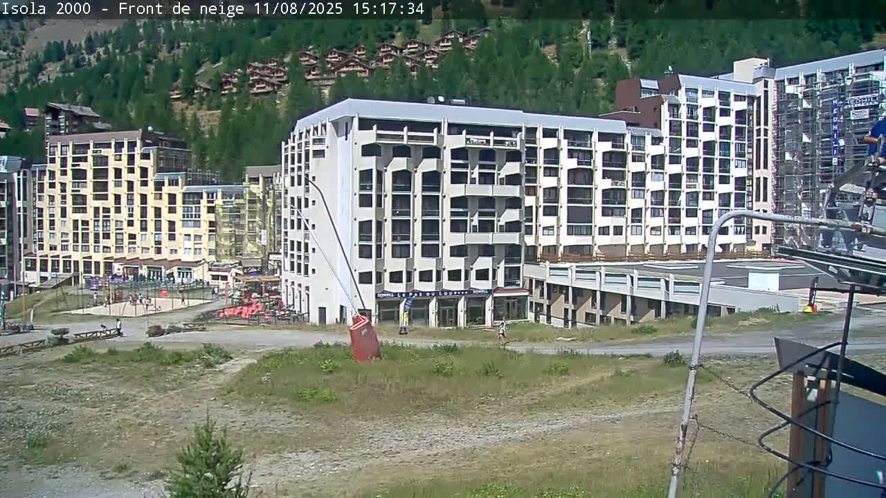 Isola, Isola 2000 Ski Village & Ski Slopes Live Cam - Nice, Alpes-Maritimes, Provence-Alpes-Côte d’Azur, France