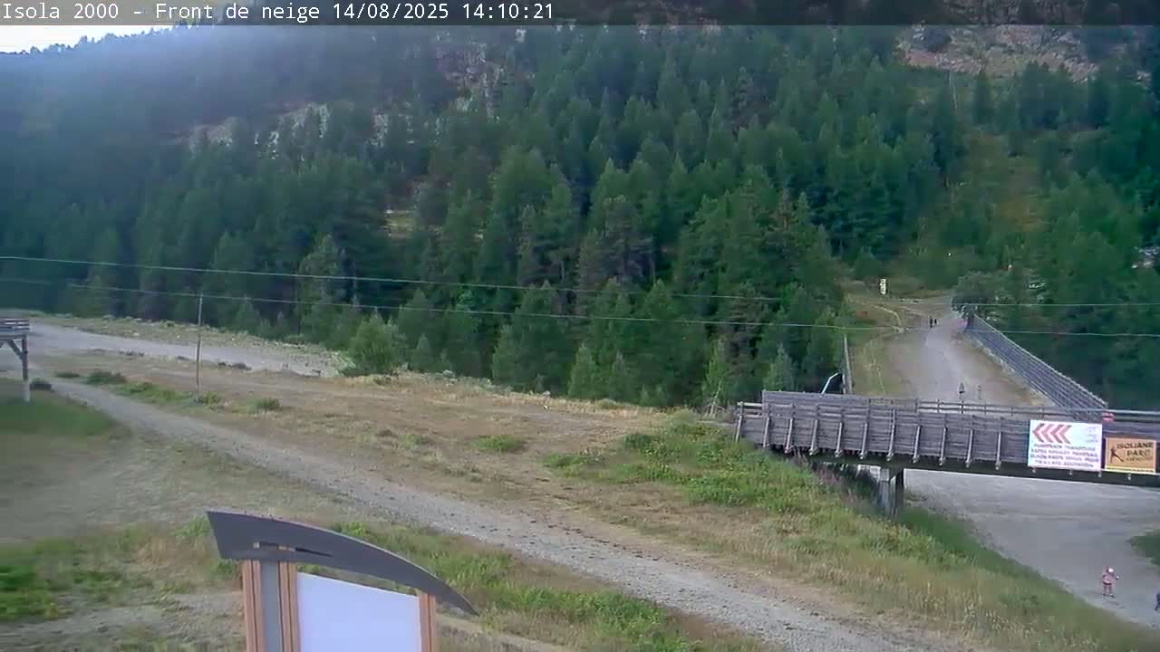 Isola, Isola 2000 Ski Village & Ski Slopes Live Cam - Nice, Alpes-Maritimes, Provence-Alpes-Côte d’Azur, France