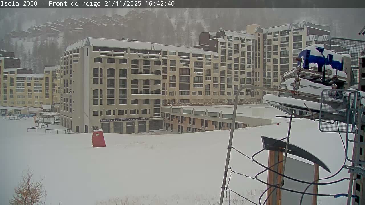 Isola, Isola 2000 Ski Village & Ski Slopes Live Cam - Nice, Alpes-Maritimes, Provence-Alpes-Côte d’Azur, France