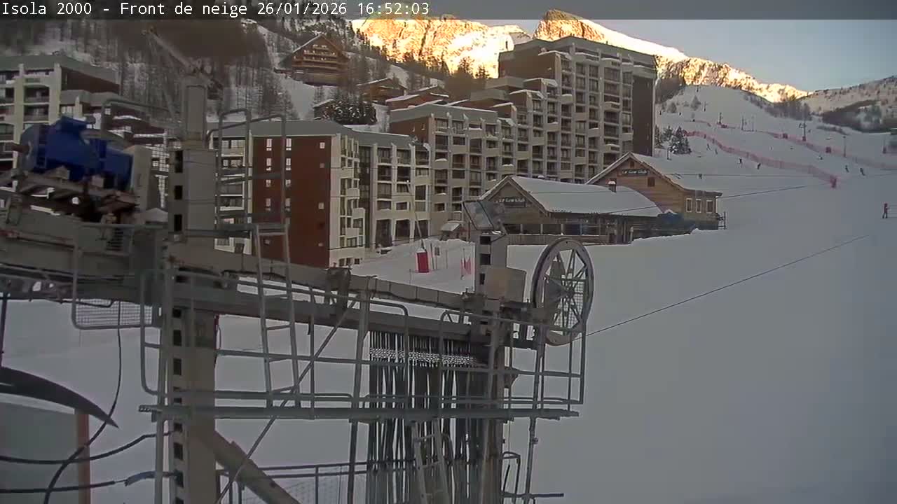 Isola, Isola 2000 Ski Village & Ski Slopes Live Cam - Nice, Alpes-Maritimes, Provence-Alpes-Côte d’Azur, France