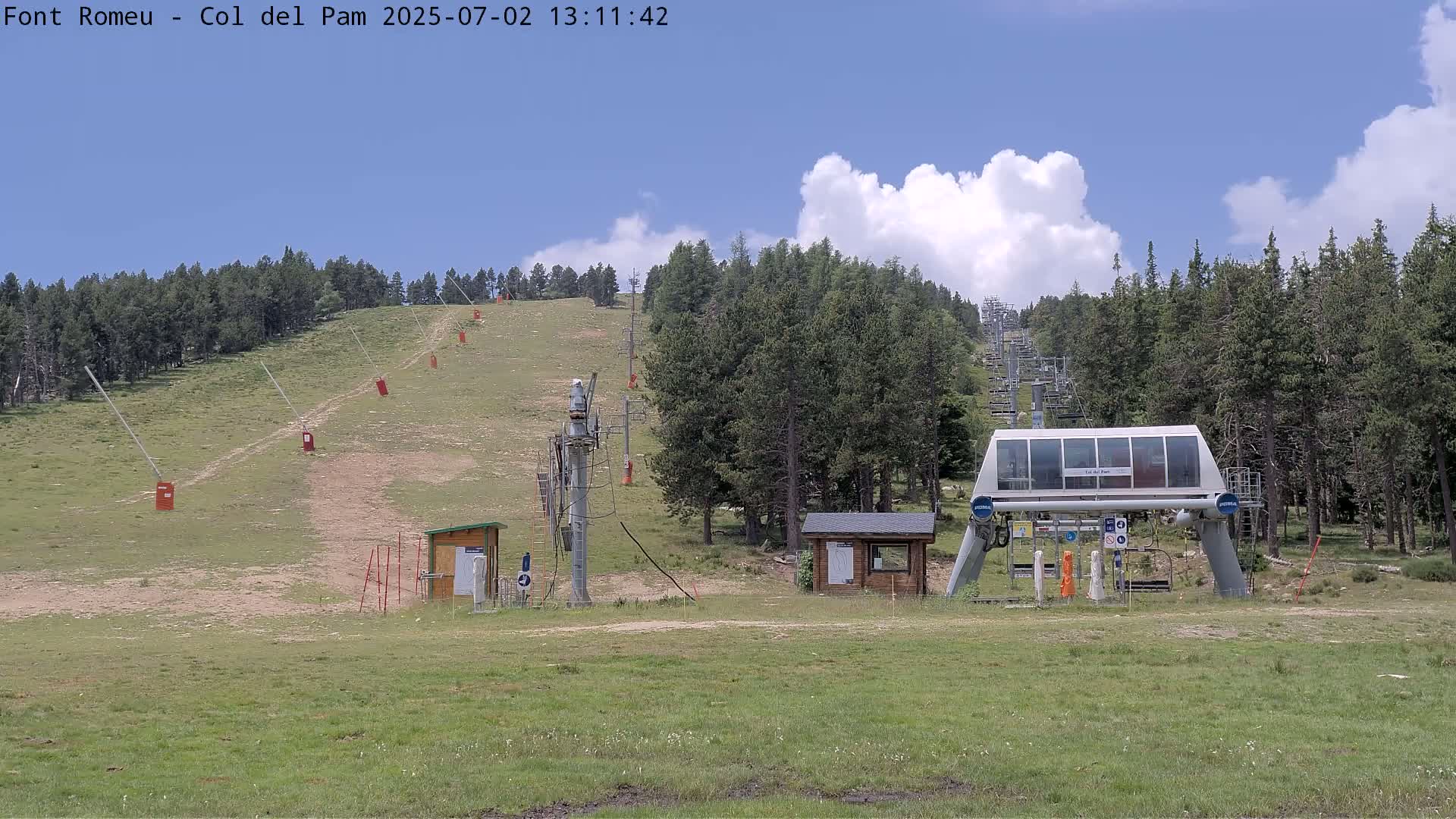Font Romeu,  Col del Pam Neck Ski Slope & Charmlift Live Cam - Prades, Pyrenees-Orientales, Occitanie, France