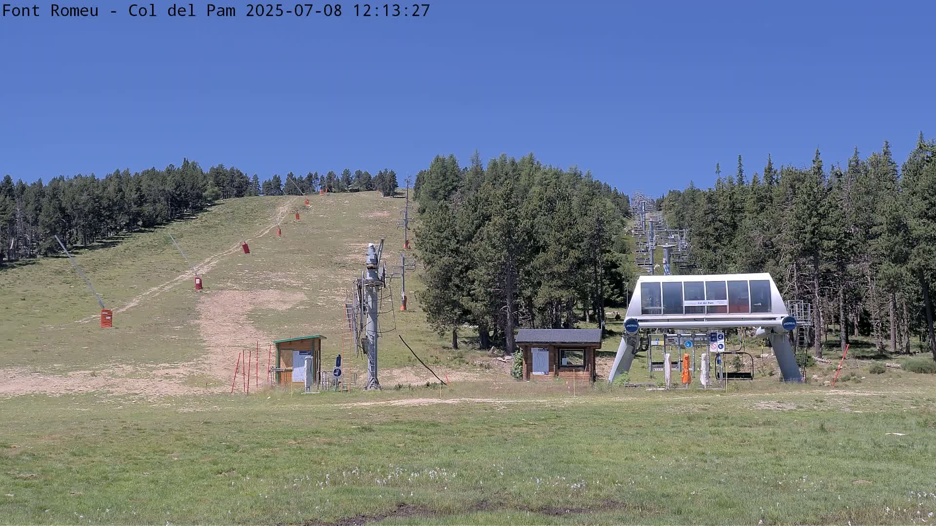 Font Romeu,  Col del Pam Neck Ski Slope & Charmlift Live Cam - Prades, Pyrenees-Orientales, Occitanie, France